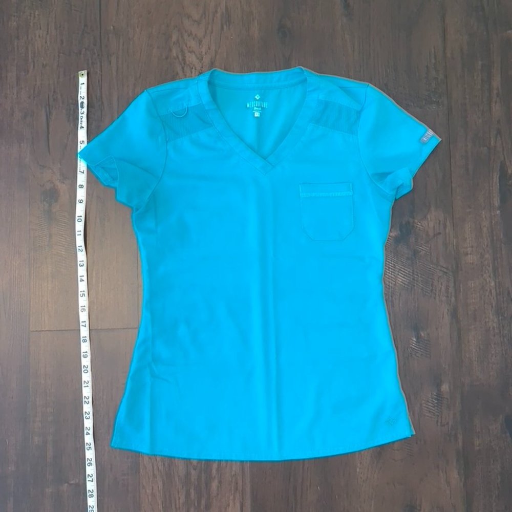 Med Couture Women's Light Blue / Teal Scrub Top